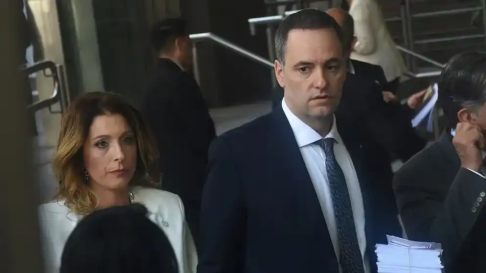 Bettina Angeletti y Manuel Adorni. (Nicolás Stulberg)