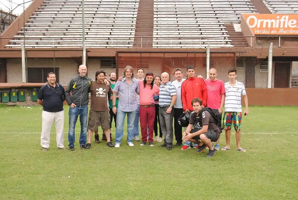 Hinchas de Platense le pagaron a un chamán para cortar una "maldición"