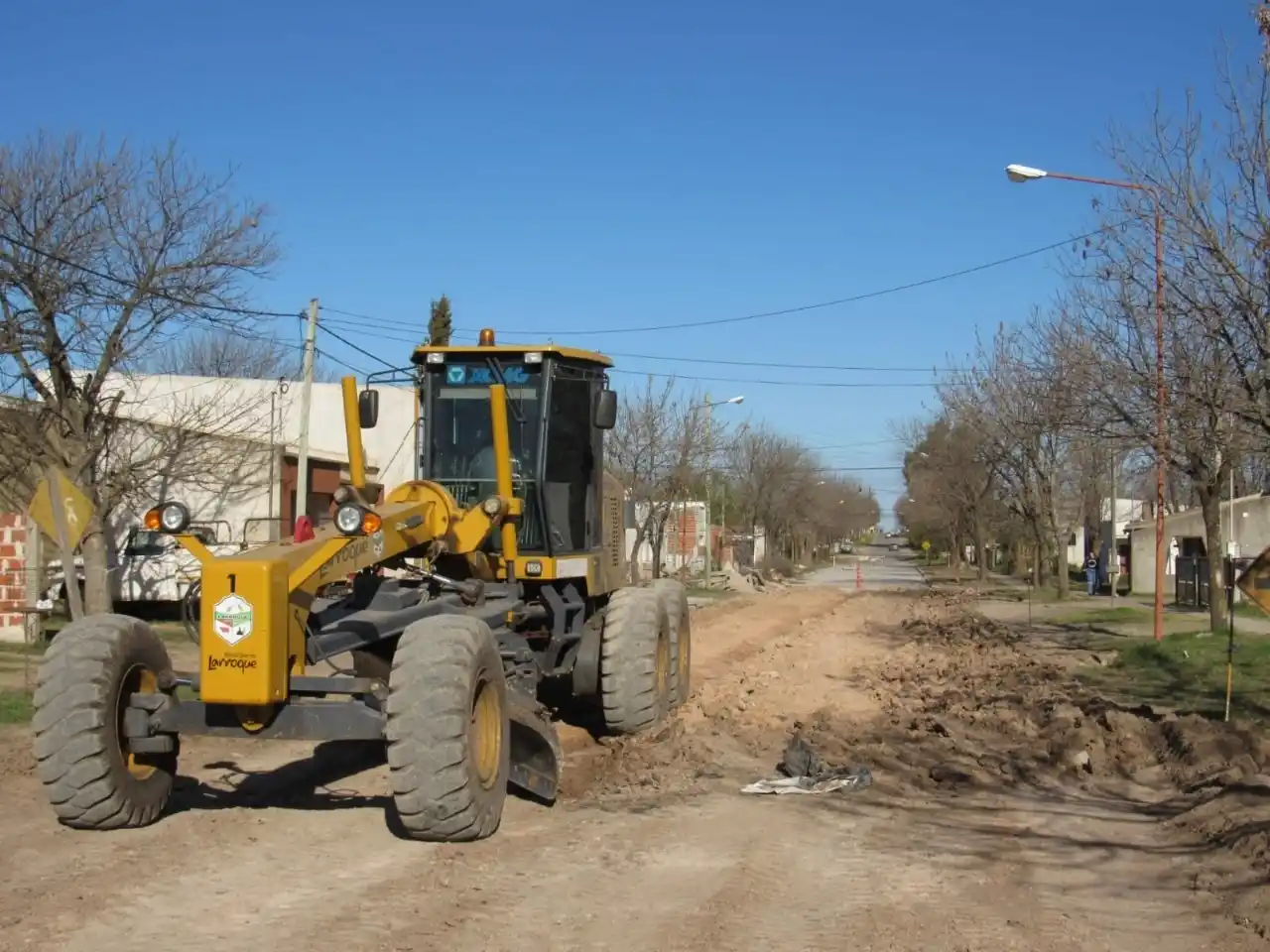 El Intendente de Larroque y su equipo de trabajo repasaron las obras en ejecución