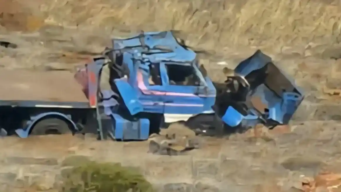 El conductor logró salir por sus propios medios