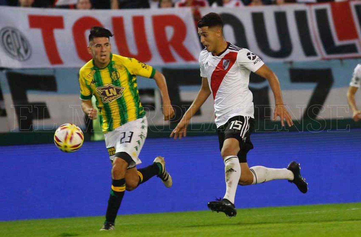 Aldosivi, urgido por engrosar su promedio, recibe a un encumbrado River