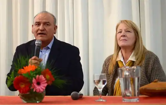 En Luján, Stolbizer dijo que "la lucha contra la corrupción no es solamente hacia atrás, sino también hacia adelante"