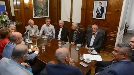 El Gobierno acordó con AFA la rescisión del Fútbol para Todos