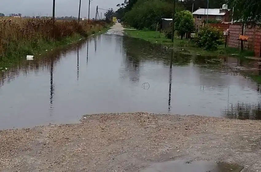 Evacuados: intensifican los trabajos para la vuelta a casa