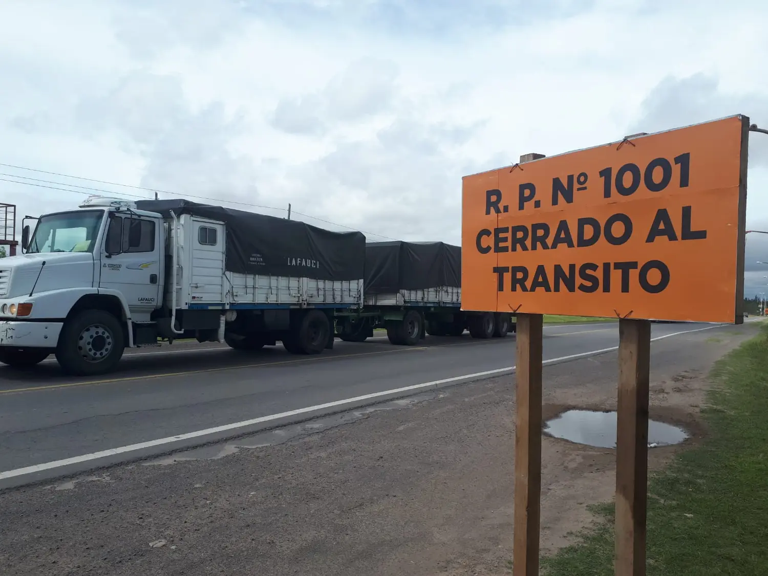 Ruta 1001 continúa cerrada al tránsito y la circulación es solo por 191