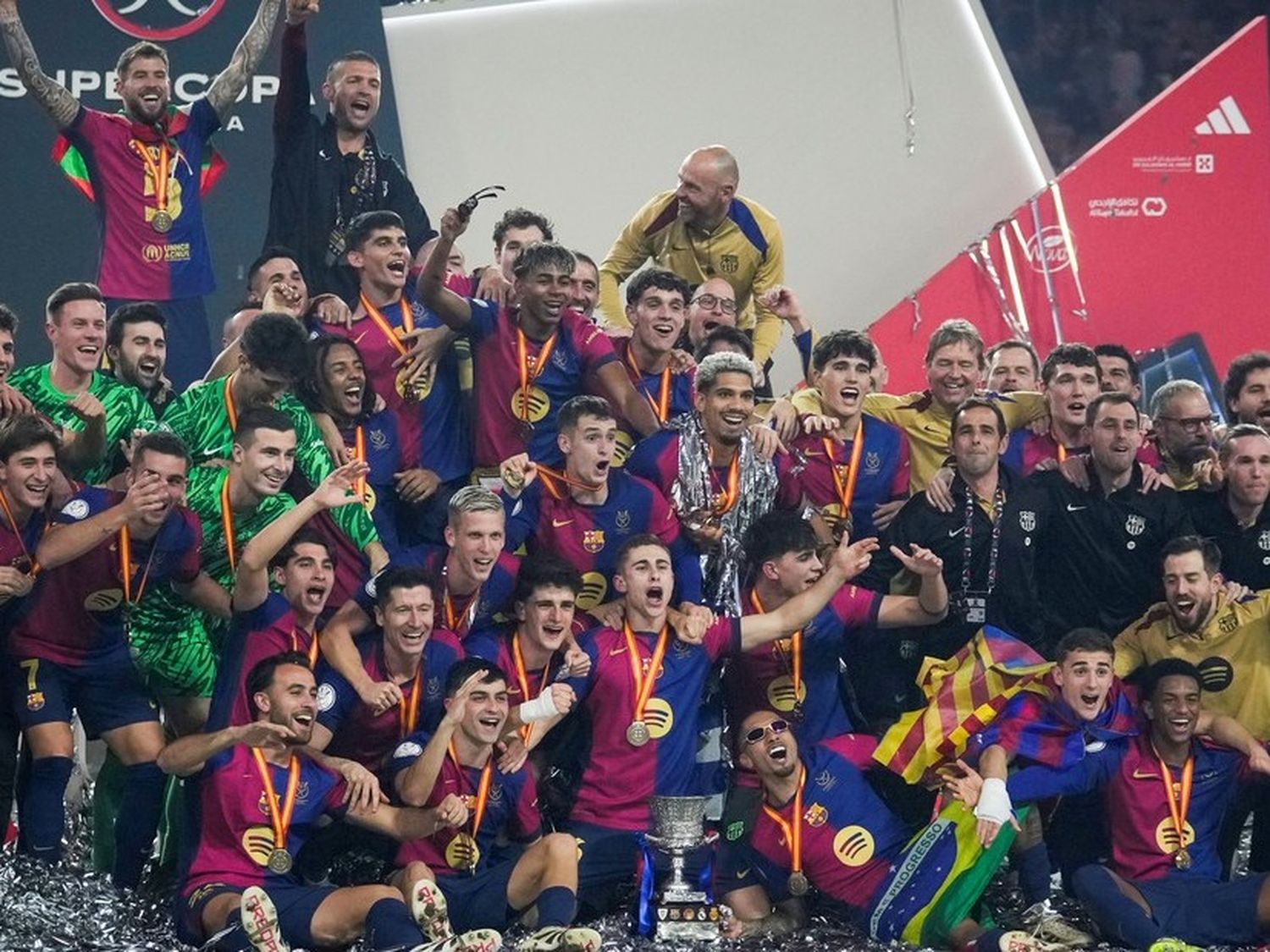 Barcelona goleó al Real Madrid y es el nuevo campeón de la Supercopa