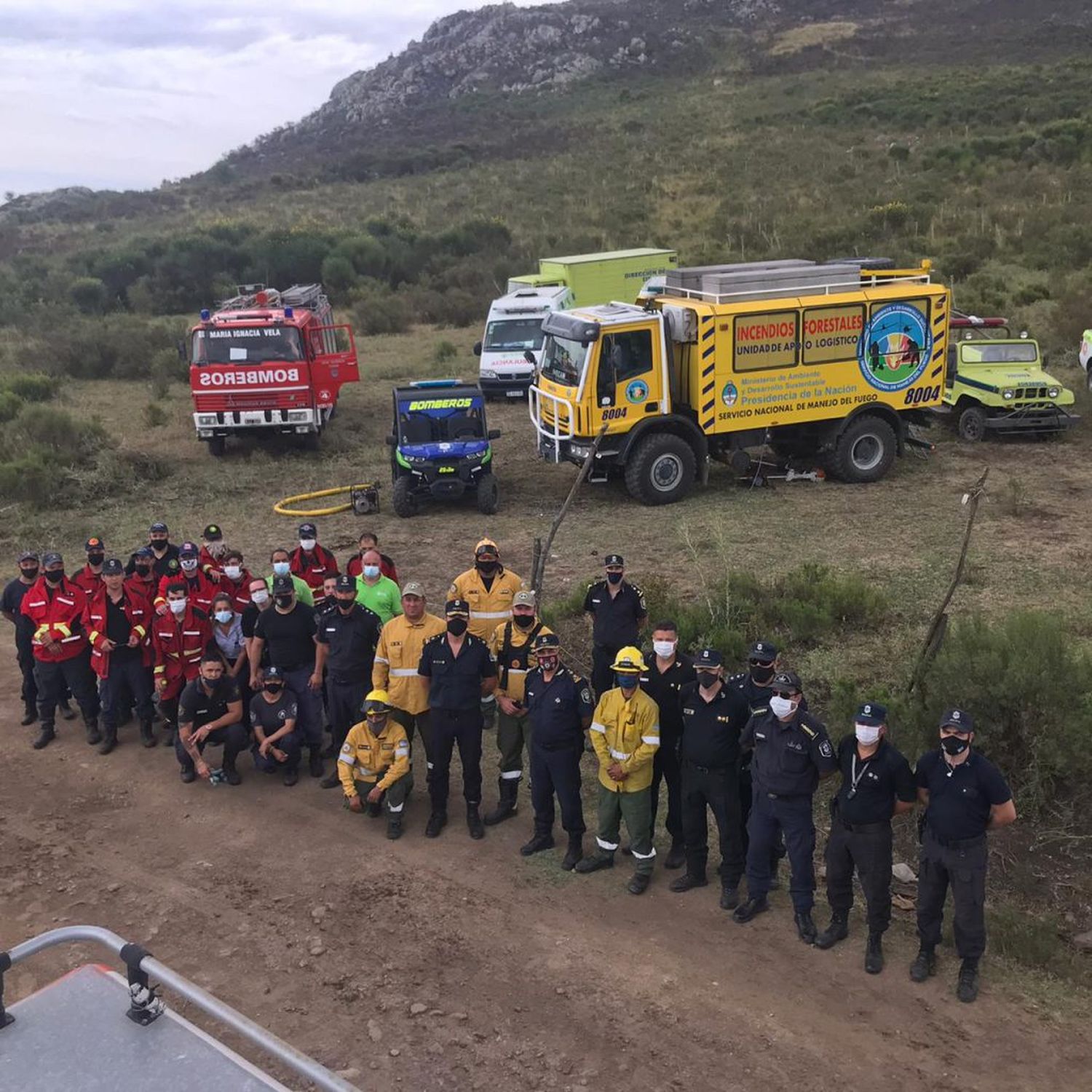 Lunghi agradeció a los bomberos que combatieron contra el voraz incendio