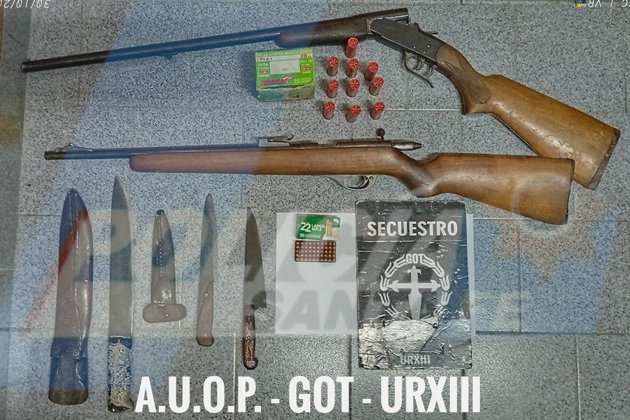 Iban ocho personas en una camioneta con armas escopeta, carabina y armas blancas: todo quedó secuestrado