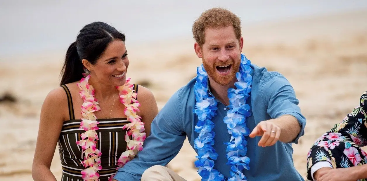 El príncipe Harry y Meghan Markle renunciaron a la realeza británica para trabajar