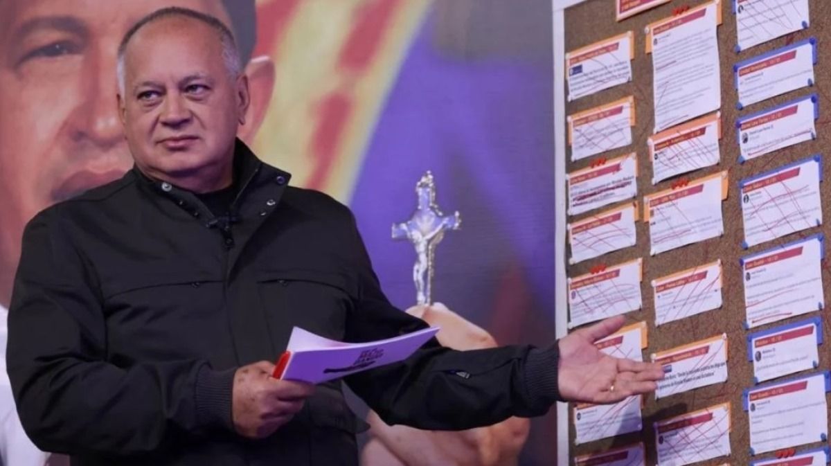 Diosdado Cabello: «BORIC, tú eres un disfraz, NO ERES DE IZQUIERDA, eres un mamarracho servil de los gringos»