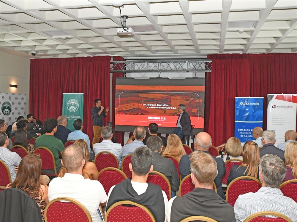 Encuentro de líderes: referentes del sector productivo nacional compartieron sus experiencias en Rafaela