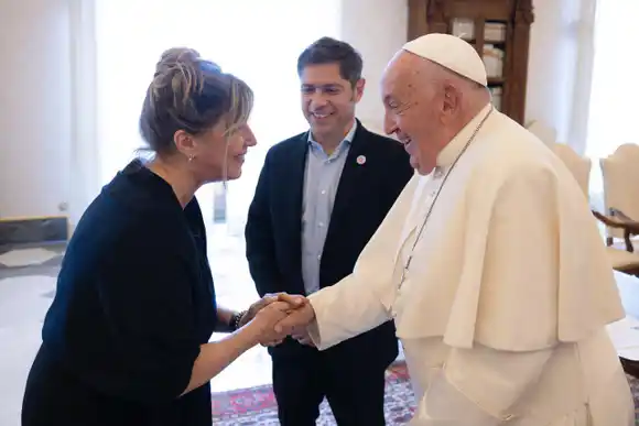 Cristina Álvarez Rodríguez, recordó al Papa Francisco como "la voz universal de los más necesitados"