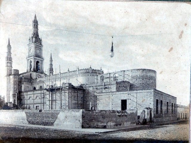 La parroquia San Antonio en construcción