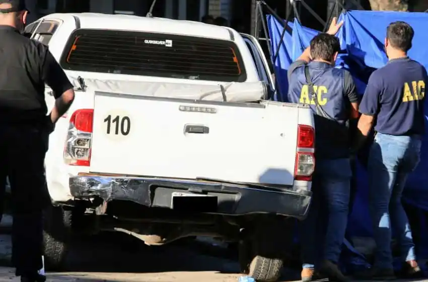 Nuevo crimen en Rosario: acribillaron a un hombre e hirieron a un nene de 2 años