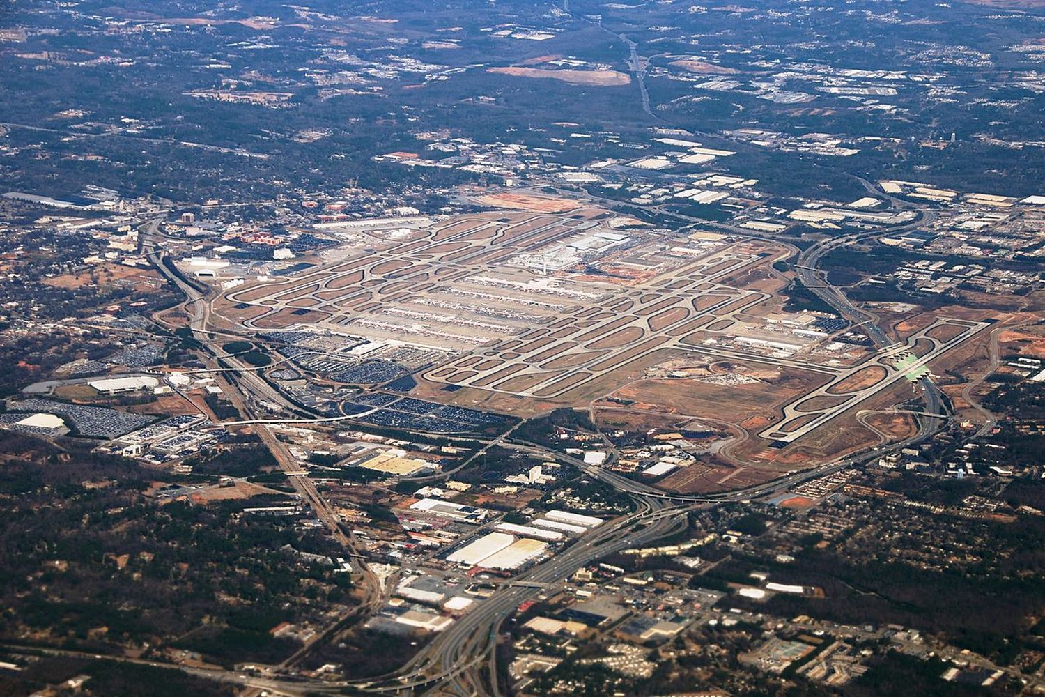 El aeropuerto de Atlanta superó los 100 millones de pasajeros por primera vez desde la pandemia