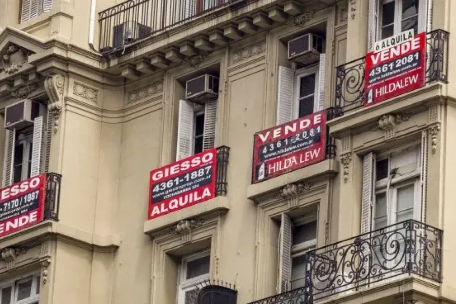 Javier Milei adelantó que planea derogar la ley de alquileres