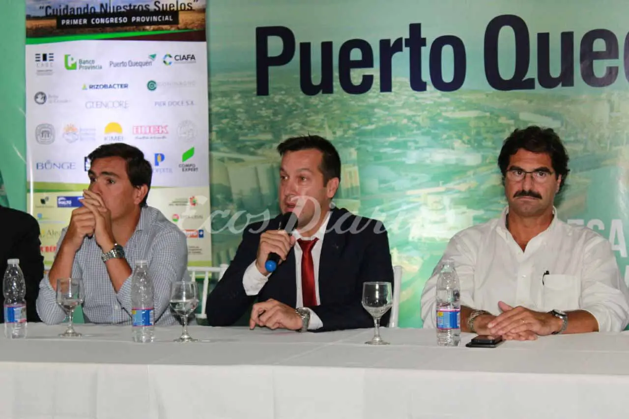 Puerto: se firmó el acta de adjudicación de profundización