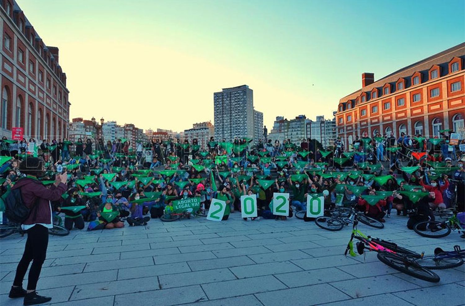 Otro miércoles verde a favor del aborto en Mar del Plata