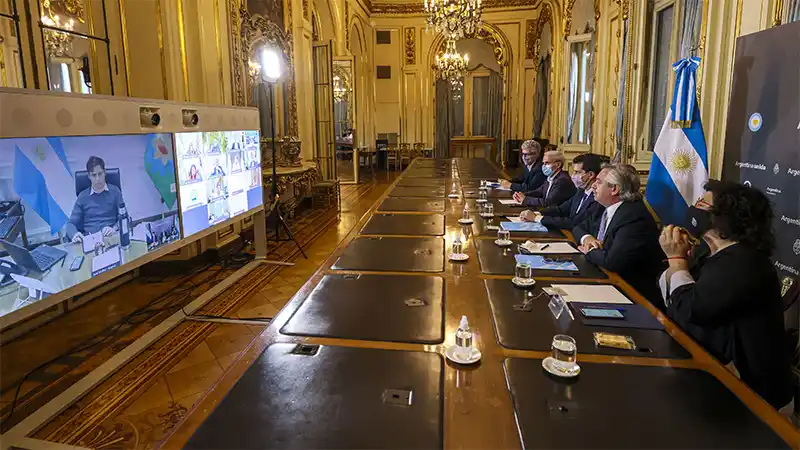 Fernández pidió "acompañamiento" a gobernadores para hacer cumplir restricciones