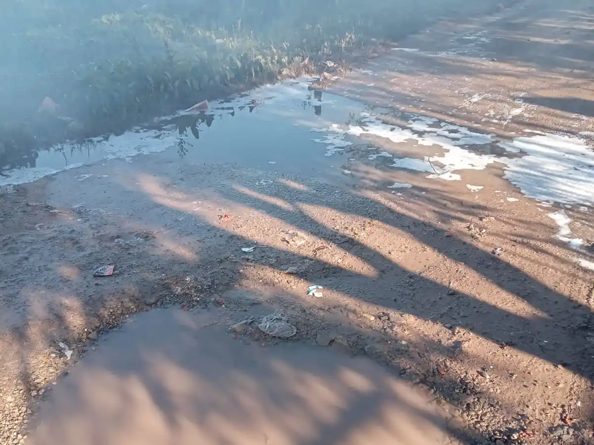Río Tala: vecinos reclaman por el agua que sale del lavadero de camiones