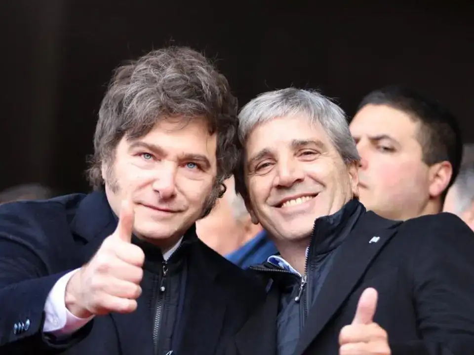 Dupla. Luis Caputo y Javier Milei, al mando de la economía.