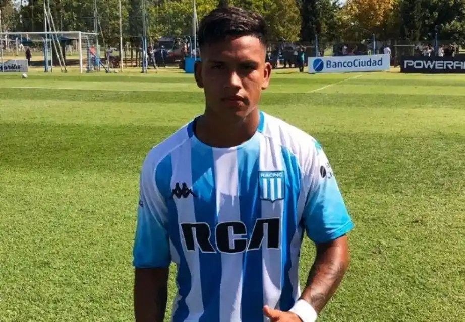 Alvarado suma a Rodrigo Sequeira y Agustín Araujo