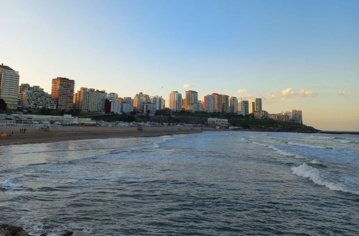 La temperatura del mar promedió los 21ºC durante enero en Mar del Plata