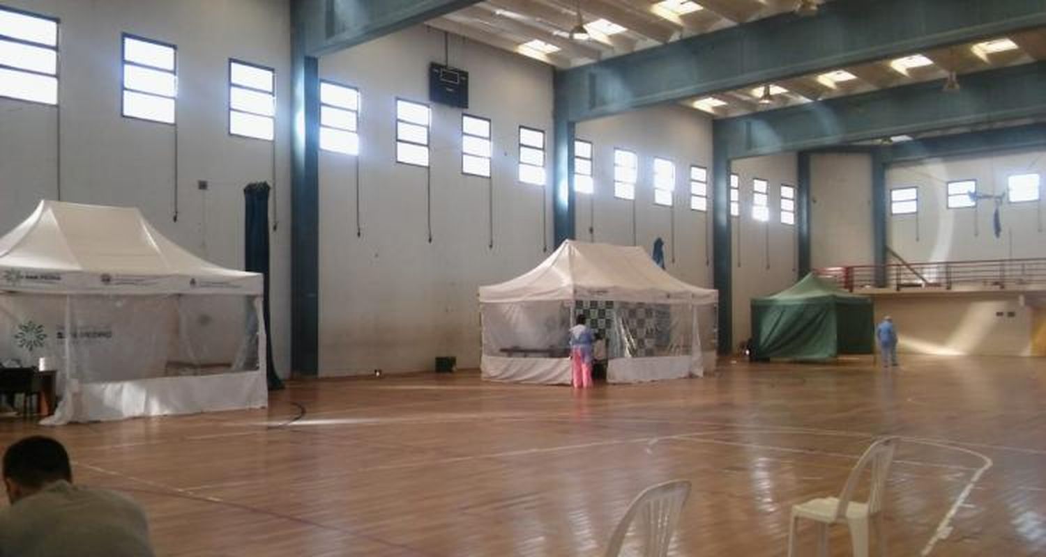 Coronavirus: el relato de dos mujeres que esperaron 20 días para que les digan que sus casos fueron descartados sin analizar