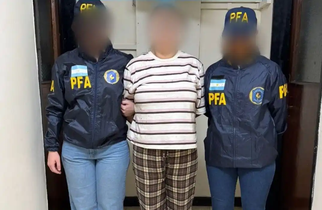 La embajadora de la República de Croacia sufrió el robo de su monedero mientras se encontraba en un supermercado.