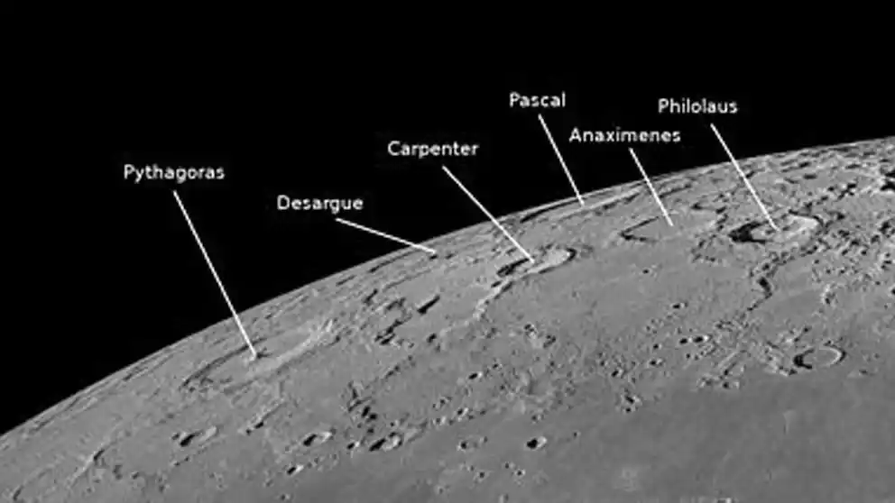 Cómo nacieron los cráteres de la Luna