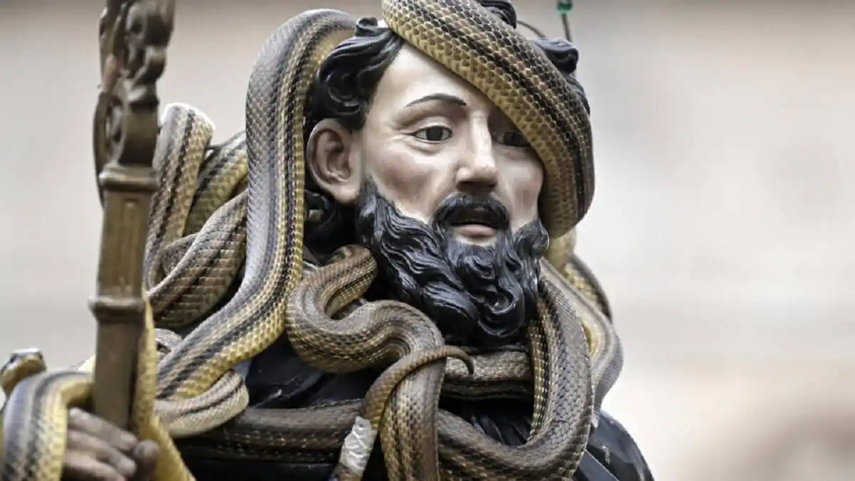 ¿Sabías que hay un «protector» contra las mordidas de serpiente? Te contamos todo sobre Santo Domingo de Sora