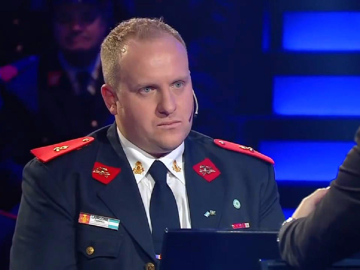 [Video] Un bombero donará a su cuartel un premio que ganó en la TV