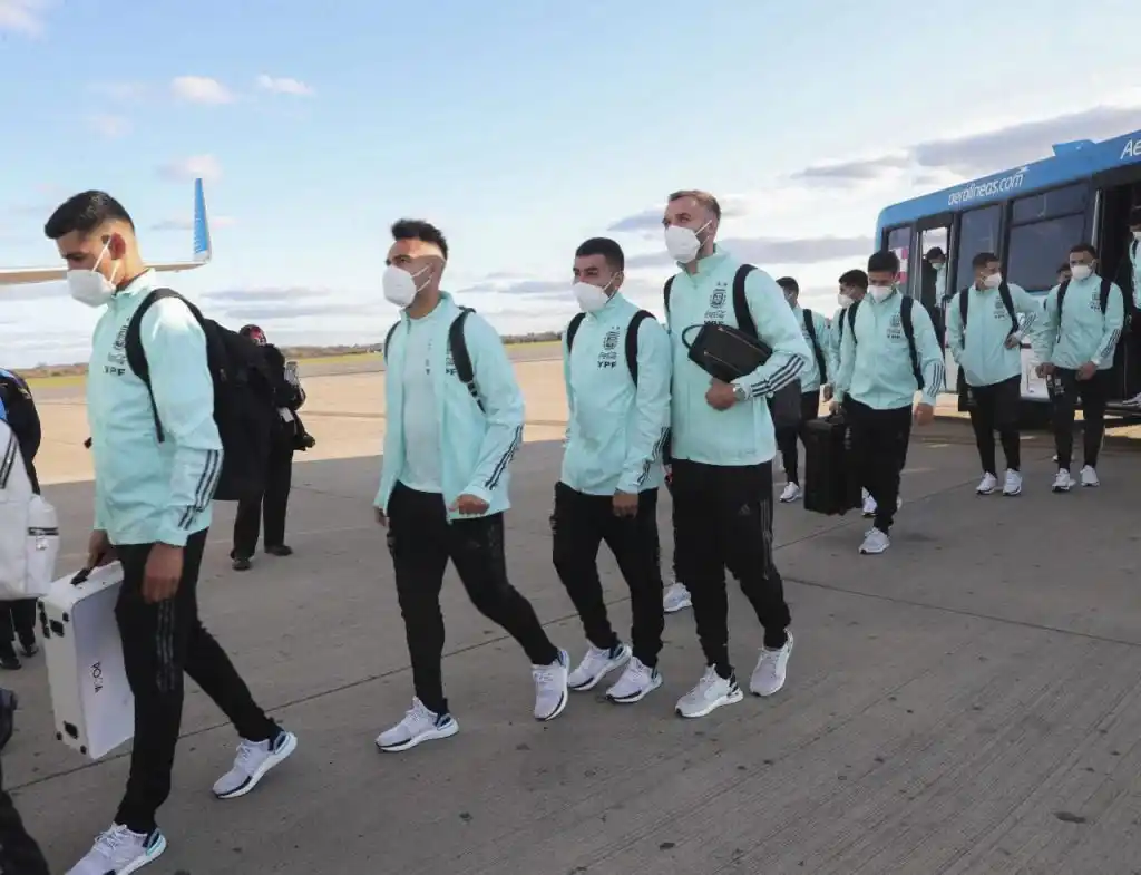 Argentina va por el despegue frente a un rival de jerarquía