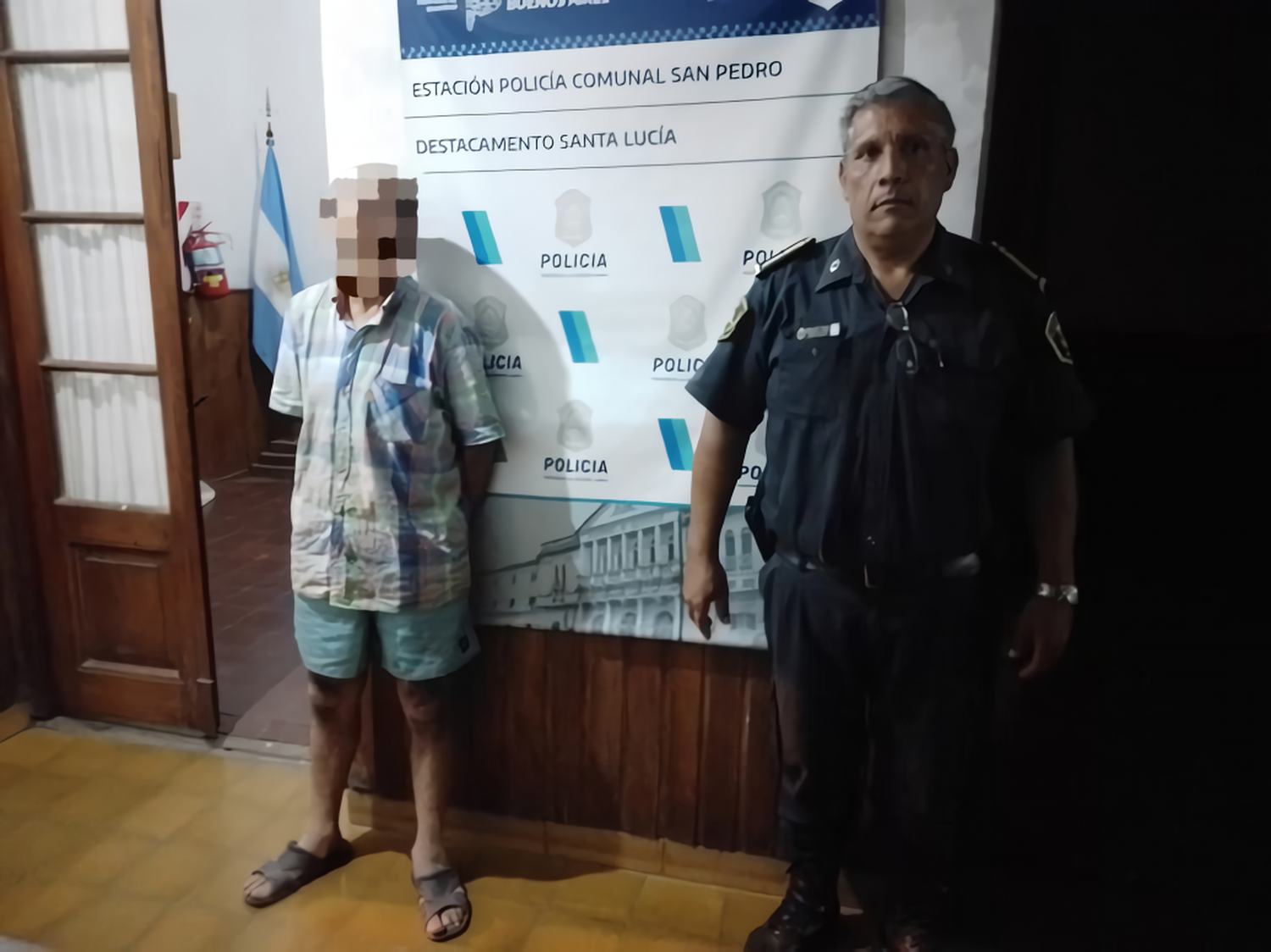El agresor es un hombre de 60 años, que permanece aprehendido.