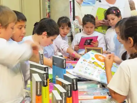 La Segunda Feria del Libro cerró con lecturas de textos de Cortázar