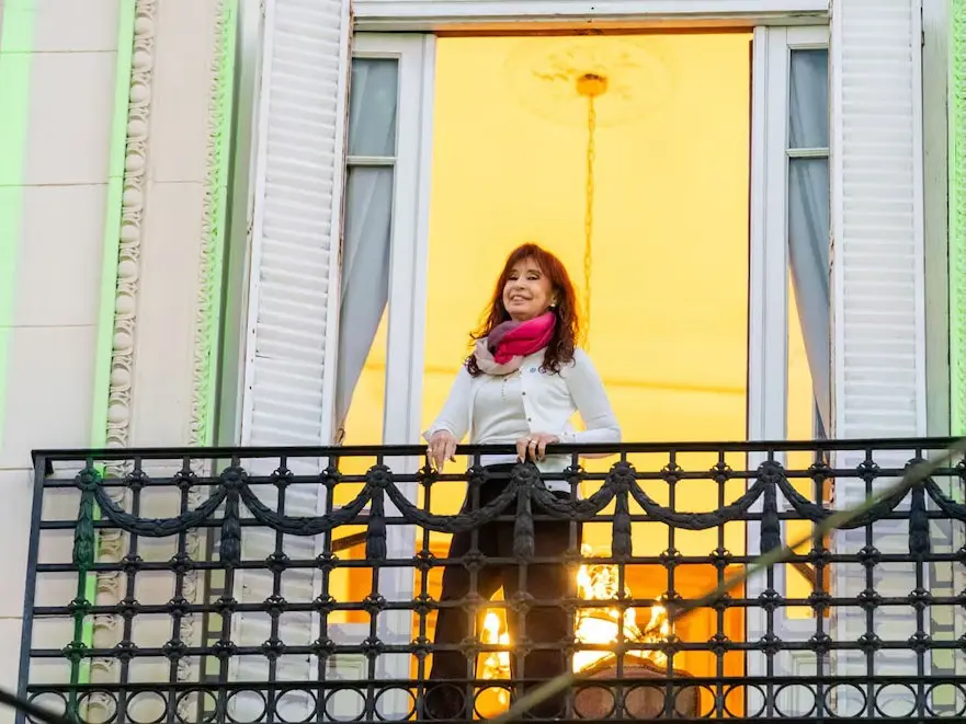 La Cámara de Casación ratificó que CFK debe utilizar tobillera electrónica y mantuvo las restricciones de visitas