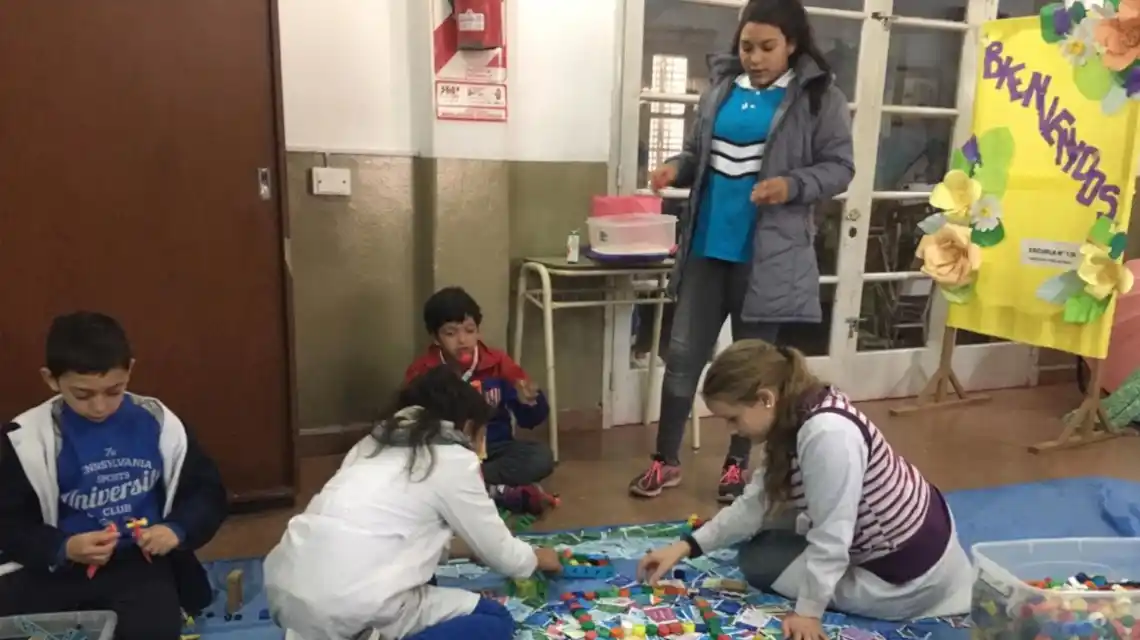 Se incorporan seis escuelas al programa de Jornada Ampliada