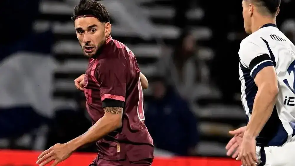 Lanús se llevó 3 puntos de Córdoba.