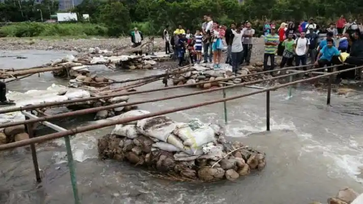 INCERTIDUMBRE por cierre temporal de algunas trochas en la frontera con Colombia