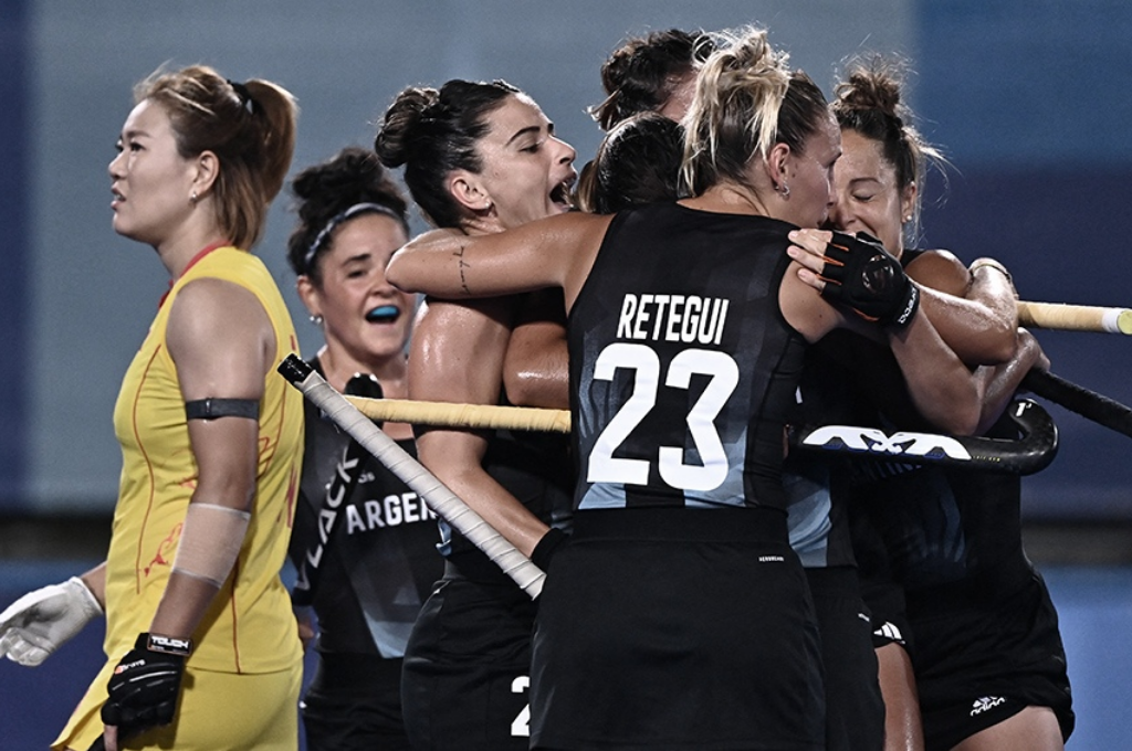 Las Leonas ganaron y se mantienen en zona de clasificación a los cuartos de final