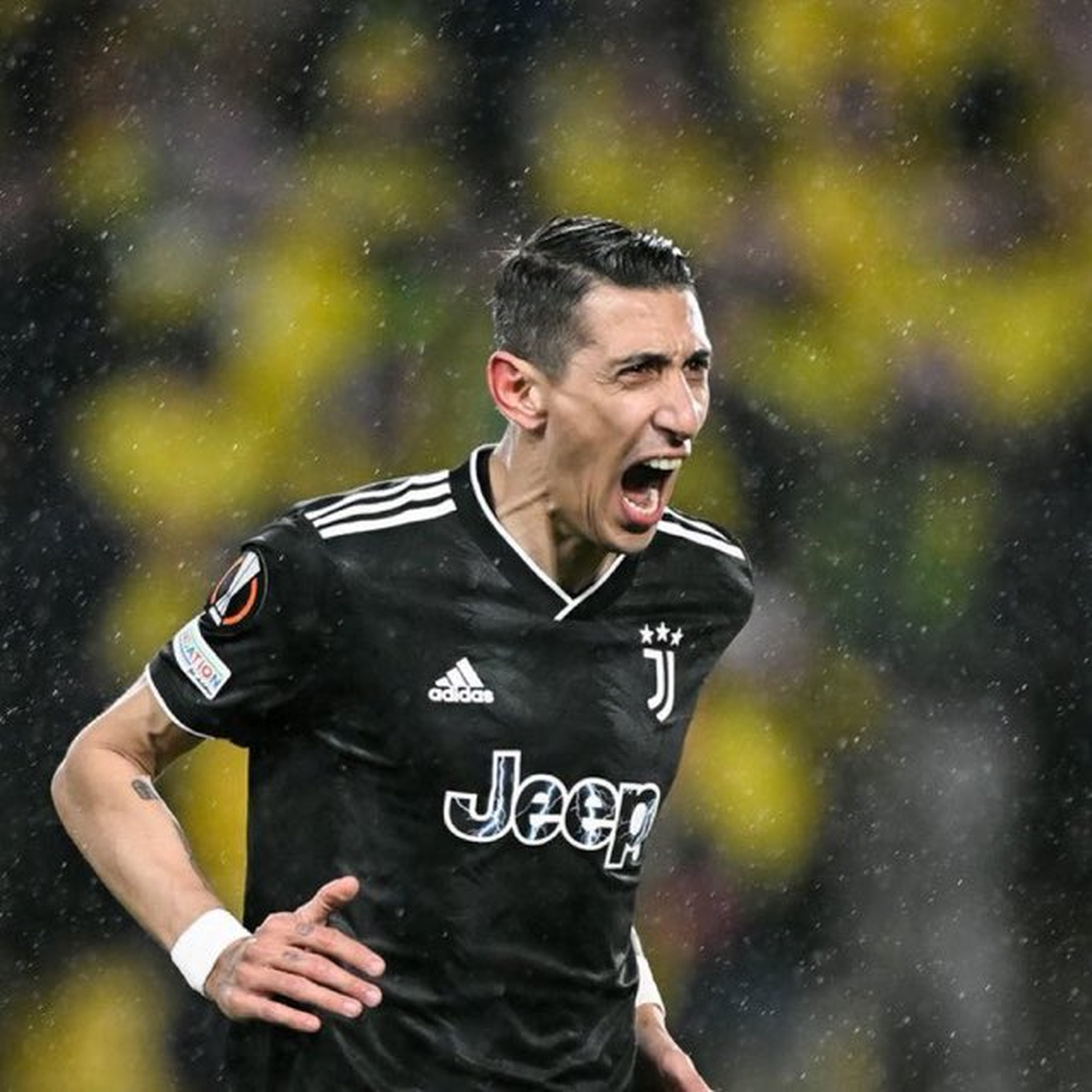 Gracias al triplete de Di María, Juventus goleó al Nantes