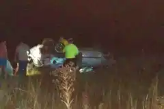 RN14 : un auto con sus familiares protagonizaron un vuelco