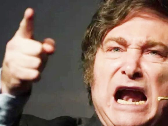 “Nosotros bajamos impuestos, ustedes los suben”