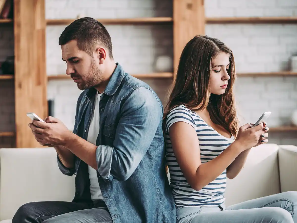 Una empresa estadounidense ofrece una cifra millonaria a la pareja que pueda pasar un mes sin Internet