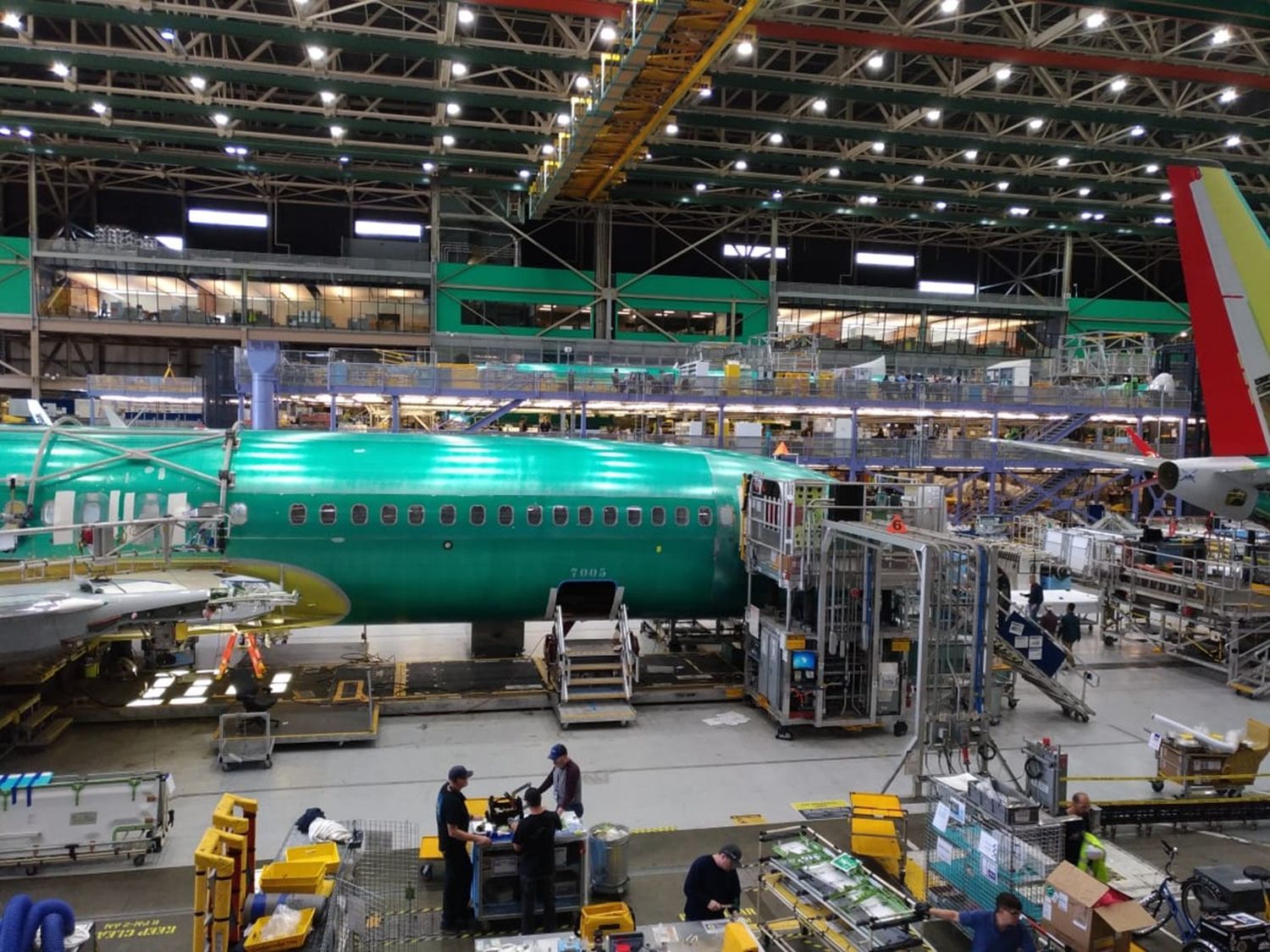 Boeing retoma la producción de los 767 y 777, pero la FAA limita el 737 MAX a 38 aviones mensuales