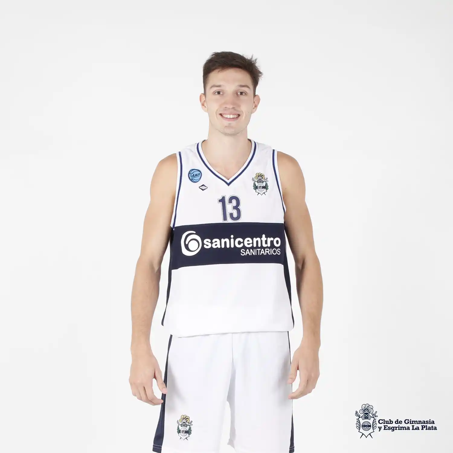 Joaquín Acuña, tandilense de Gimnasia y Esgrima La Plata.