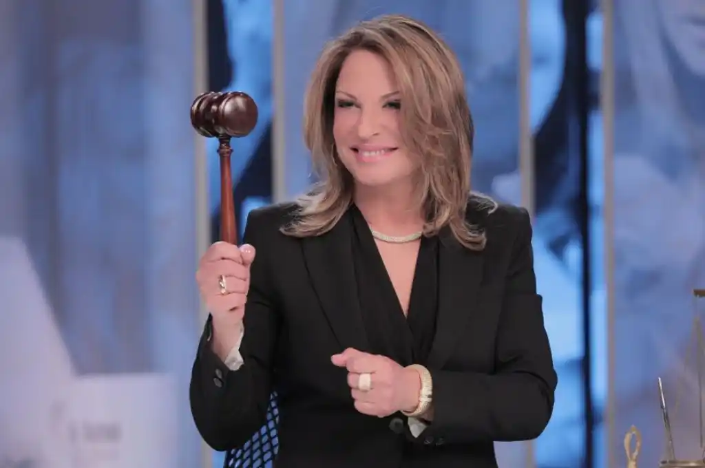 La doctora Polo revolucionó las redes con una foto posando en malla, pero luego la eliminó