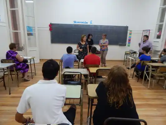 Docentes universitarios harán una asamblea abierta ante el posible cierre de una carrera en Gualeguaychú