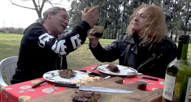 “Asado candente”, una serie web sampedrina para contar historias del heavy metal