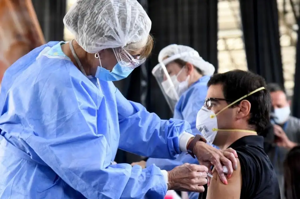 Covid-19: la provincia de Santa Fe informó 766 nuevos casos y 26 fallecidos